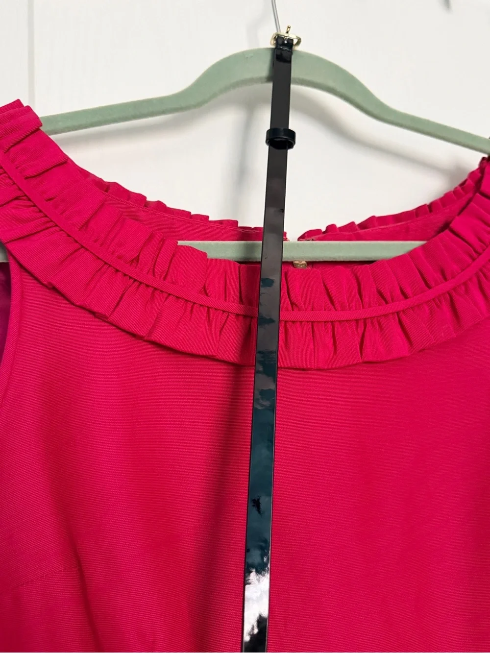♠️ Kate Spade Sleeveless Cocktail Dress with Ruffled Neck - Fuschia Sz 12